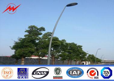 China Espessura do aço 3mm da altura de polos claros 6m de estacionamento do suporte da iluminação de rua única fornecedor