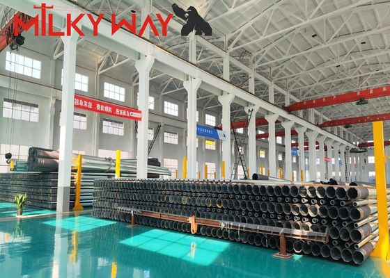 China Postes de energia galvanizados para utilidades de 11M classe 4 classe 5 para linha de distribuição elétrica externa fornecedor