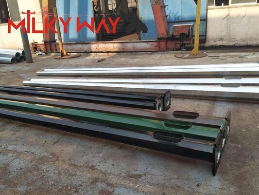 Qualidade  Hot Dip Galvanization Steel Power Pole Offering Tolerance Of Dimension Plus Minus Two Percent And Fifteen Years Warrently For Safety Fábrica
