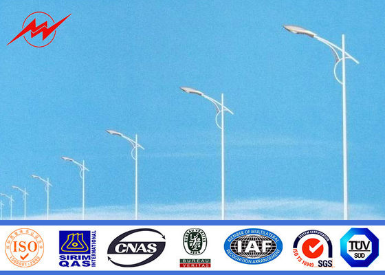 Estacione a iluminação Pólo Q345 do material de aço galvanizado único braço dos 10M