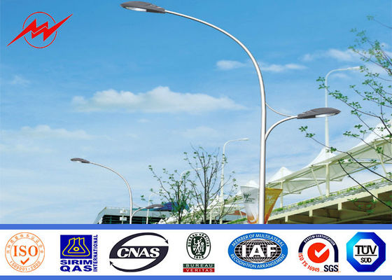 Multi lâmpada de rua solar tomada partido exterior Polo de polos claros de rua com o braço transversal de 2M