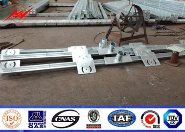 Ângulo igual de aço laminado a alta temperatura das torres dos navios do GV com furos S275JR