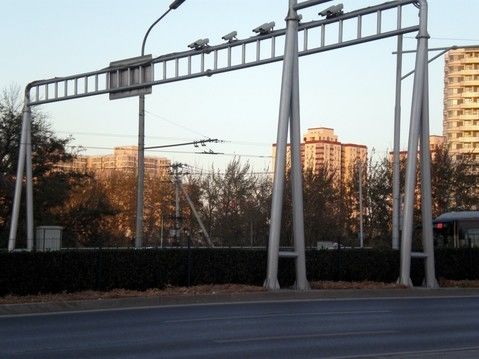 Sinal polo do aço IP65 6m, iluminação galvanizada polo da rua